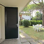 Intimate With Private Garden *