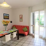 Intimate With Private Garden Villa