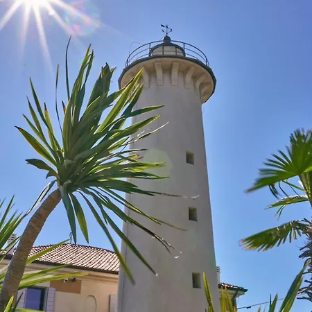 Intimate With Private Garden