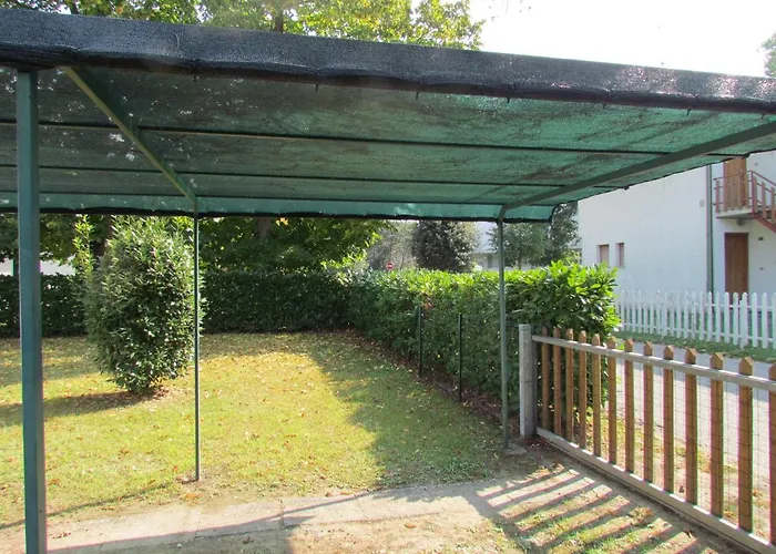 Вилла Intimate With Private Garden Бибионе